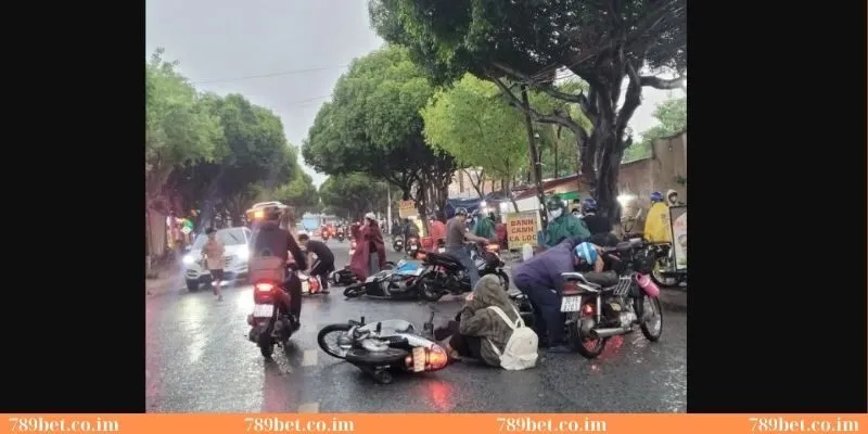 Nằm mơ thấy mình bị ngã xe là điềm báo xấu